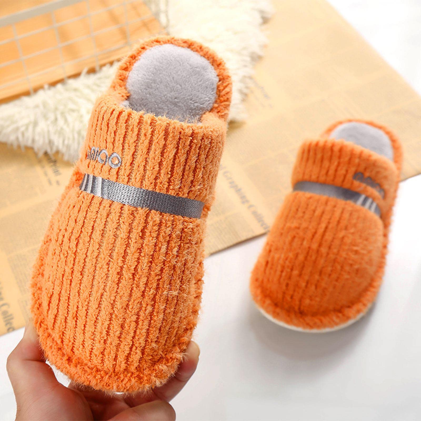 Un'Elegante Pantofole in Cotone Pantofole Calde Pantofole in Cotone Autumn And Winter Striped Men's Cotton Slippers Home Simple Re