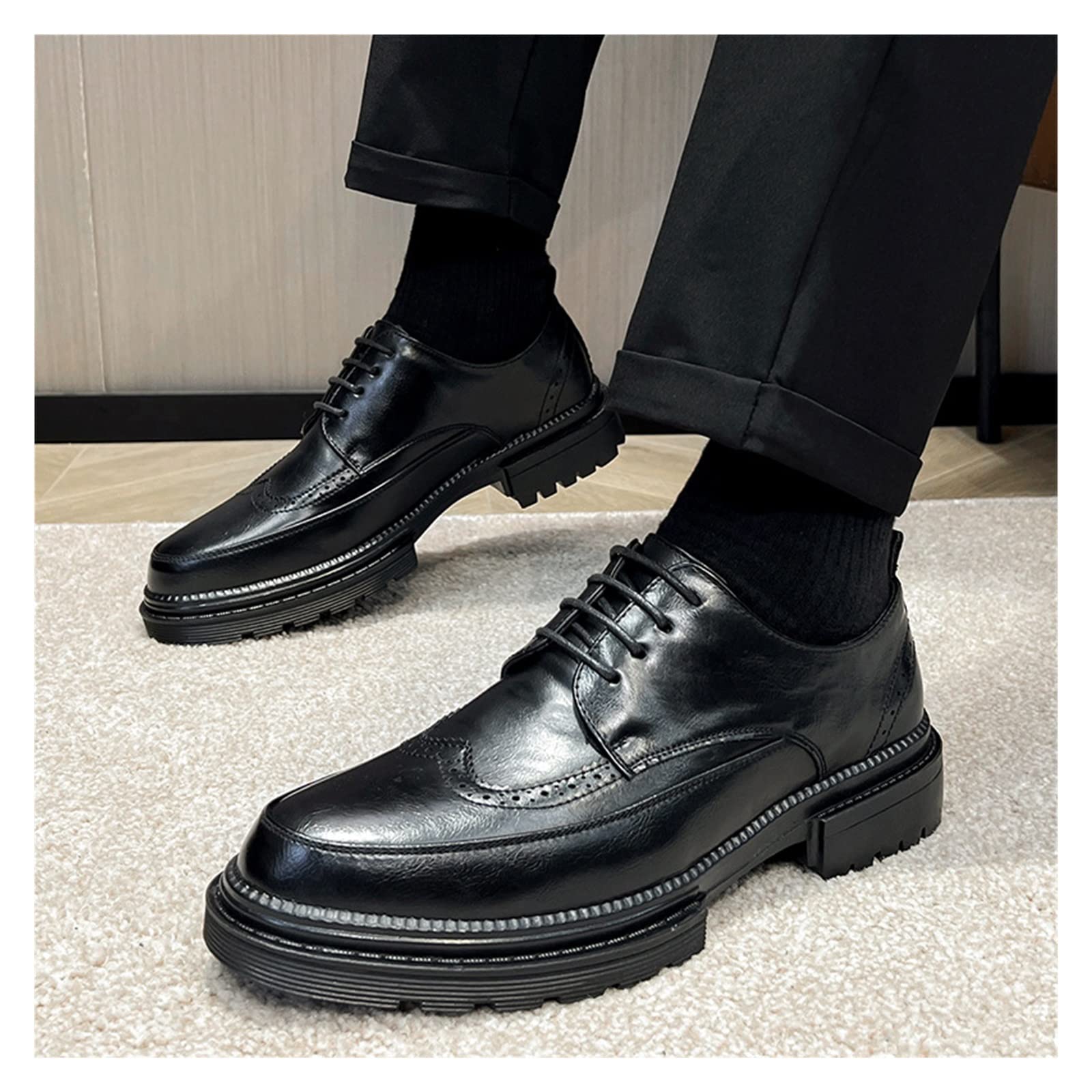 KEIOMI Heren Schoenen Ronde Teen Britse Stijl Lage Hak Brogue Toe Casual  Lederen Schoenen Mannen Formalele Schoenen (Kleur: Zwart, Maat: 38) :  Amazon.com.be: Mode