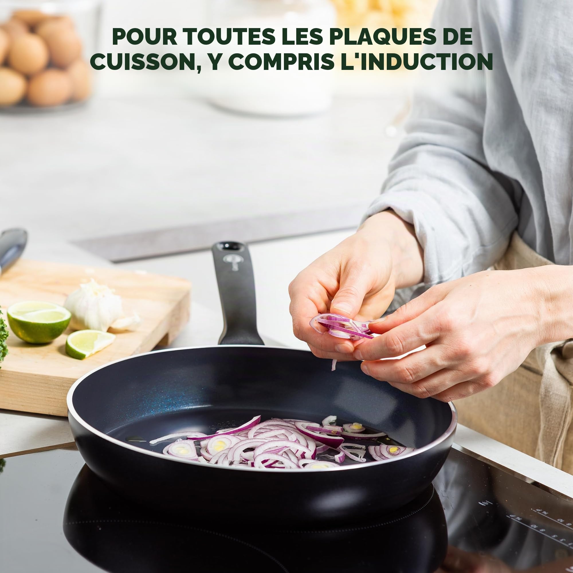 GreenPan Torino Poêle à Frire de 28 cm Antiadhésive en Céramique Sain, Sans PFAS, Induction, Résistante au Lave-vaisselle, Va au four jusqu'à 160°C, Noir