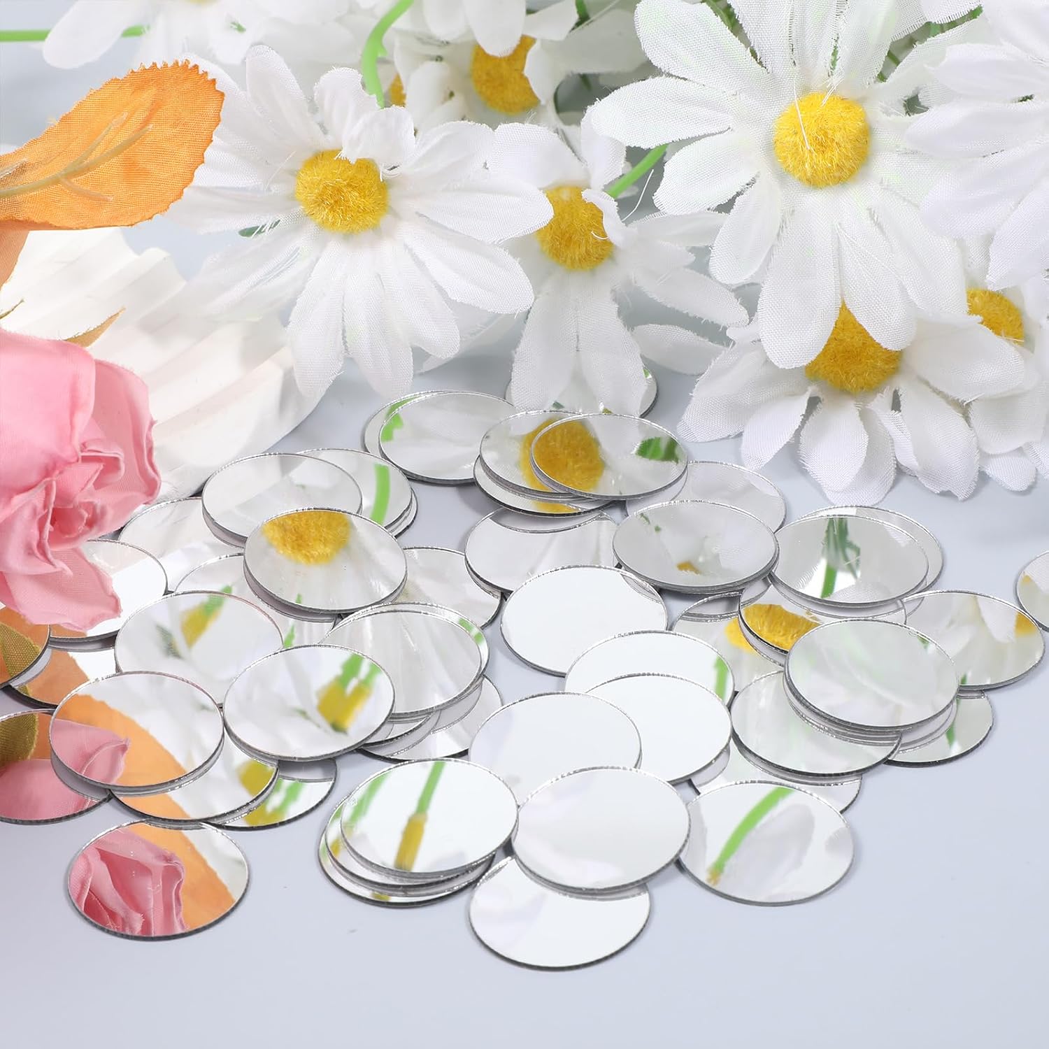 200 Pcs Small Round Mirrors for Crafts 1 Inch Small Circle Craft Mirrors Adhesive Round Mirror Tiles Craft Acrylic Tiles Mini Circle Mosaic Mirror Tile Wall Table Art Decor for DIY Projects Home Deco