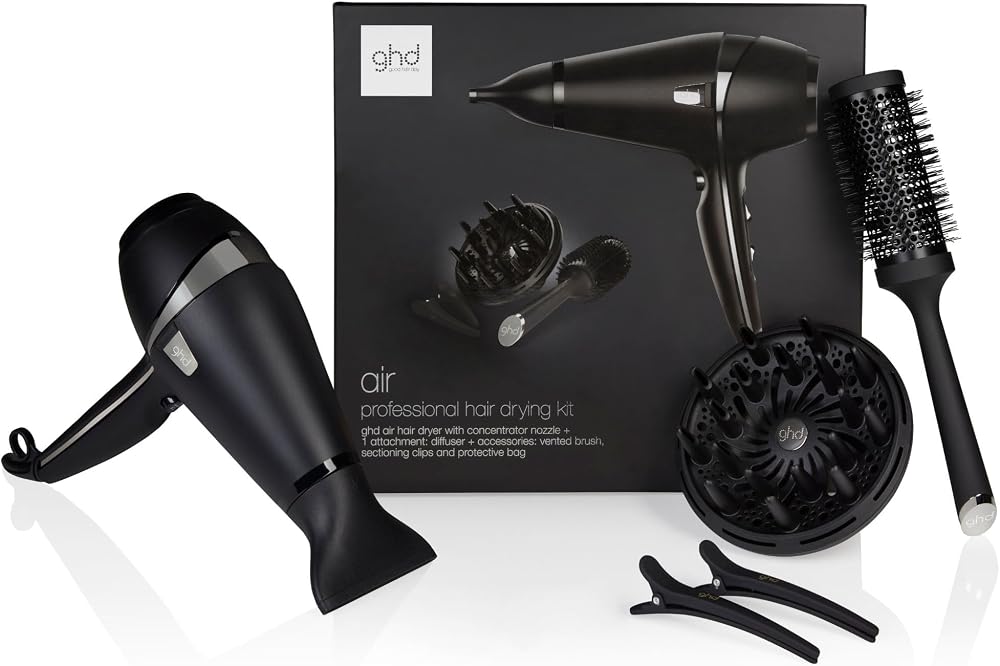 ghd - Coffret Sèche-cheveux ghd Air - Sèche-cheveux professionnel (Noir) | Séchage rapide - Réduit frisottis - 3 températures 2 puissances - Avec Brosse, Diffuseur, Pinces - Utilisé par les coiffeurs