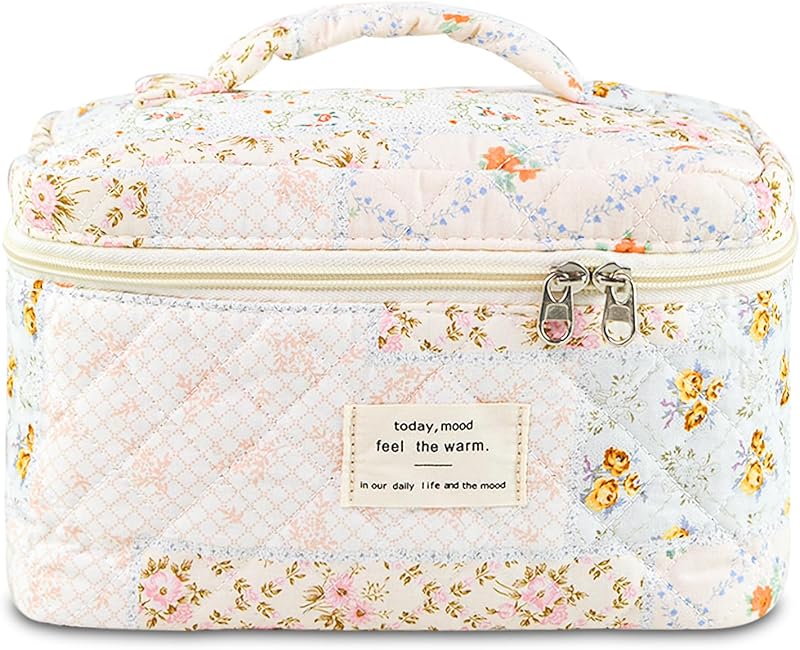 Necessaire GISMTR Floral Matelassê com Zíper, Tamanho Grande, 1 Unidade