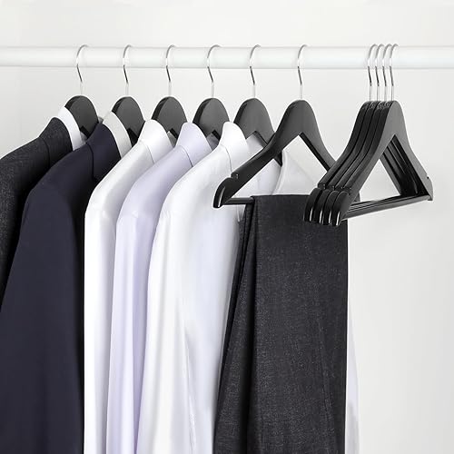 Miniatura 7 de TOPIA HANGER Perchas de madera para abrigos, paquete de 30 perchas de madera negra, gancho giratorio de 360 y muescas antideslizantes para camisola,