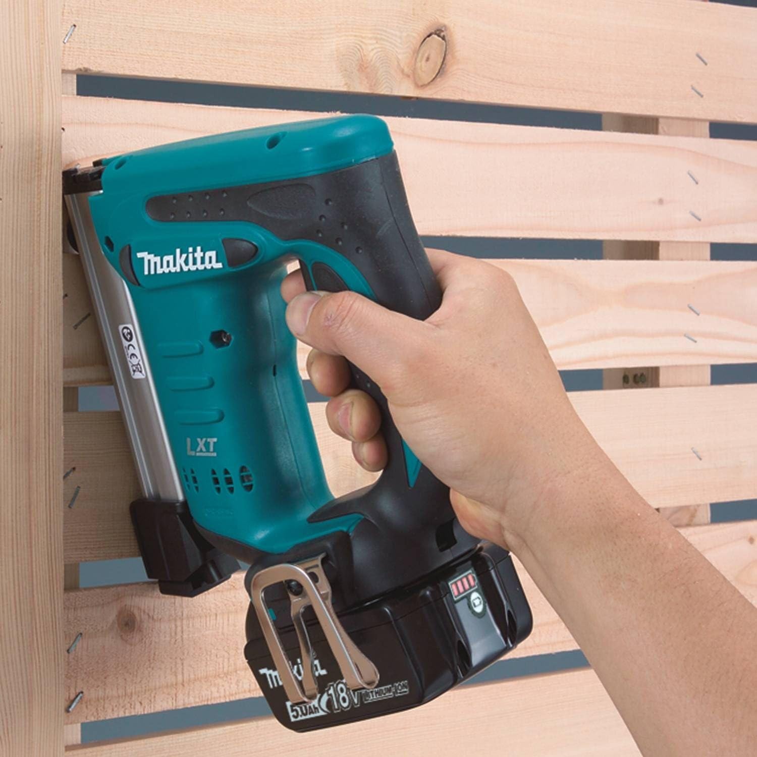 Exclusive Discount 70% Price Makita XTS01T 18V LXT Lithium-Ion Cordless 3/8 Crown Stapler Kit (5.0Ah),