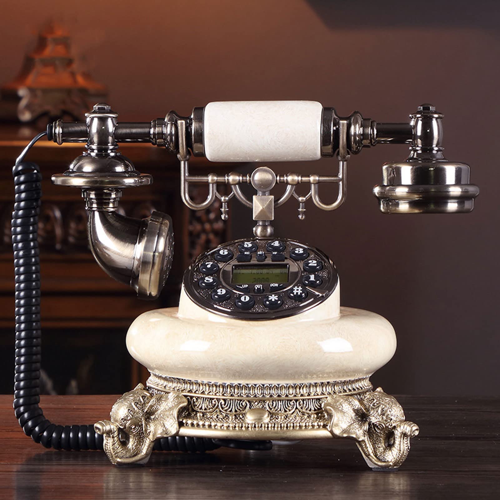 Vintage, staroświecki telefon stacjonarny z wyświetlaczem LCD, klasyczny europejski retro do wystroju domowego hotelu i biura(A)