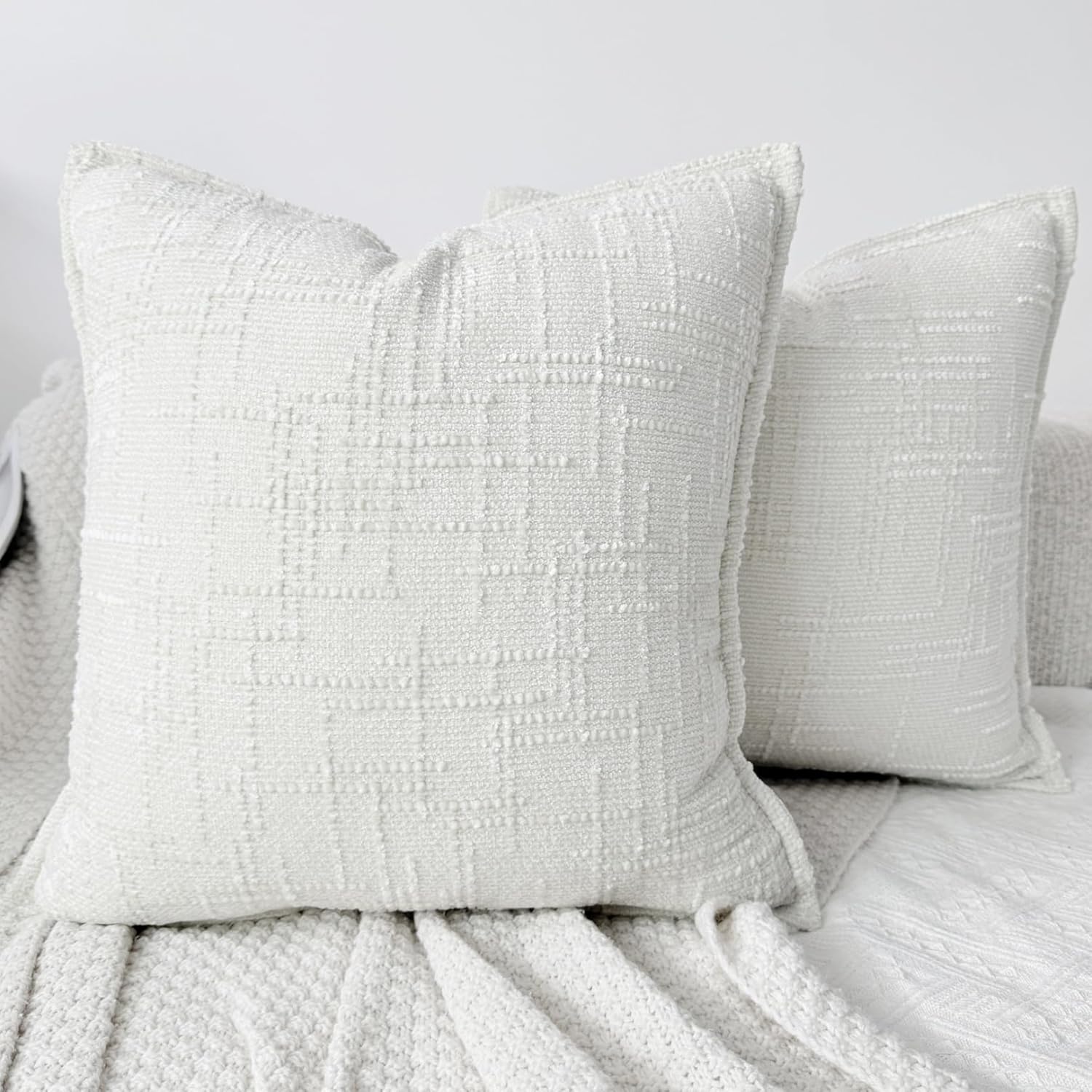 OYIMUA Christmas Decorative Throw Pillow Covers Cream White 20x20 Set of 2 Boho Thick Textured Chenille Farmhouse Couch Cushion Covers Accent Modern Neutral Pillow Case for Couch Sofa Bed