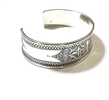 トゥアレグ族　シルバー　バングル　ブレスレット 商品の入荷：トゥアレグ族 シルバーバングル (Touareg Silver