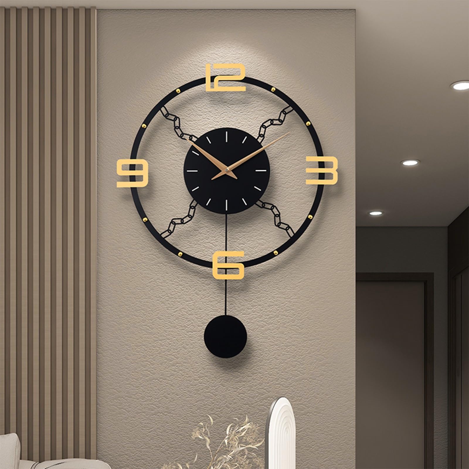 Horloge murale en métal or antique et noir, une œuvre d'art créative et durable
