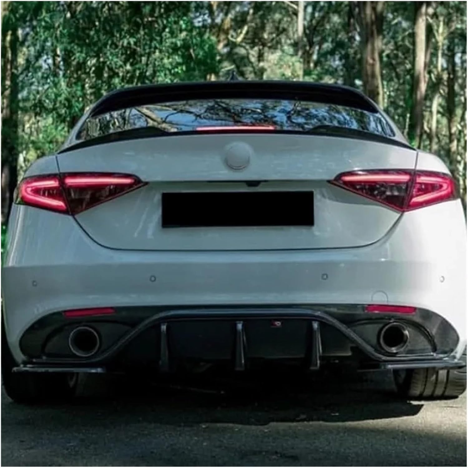 Car Trunk Spoiler Fixed Wind Wing Compatible For Alpha Romeo Juliet Giulia 2015+ Auto Tail Wing Splitter Guard Decoration Wing Accessories(Carbon fiber look)