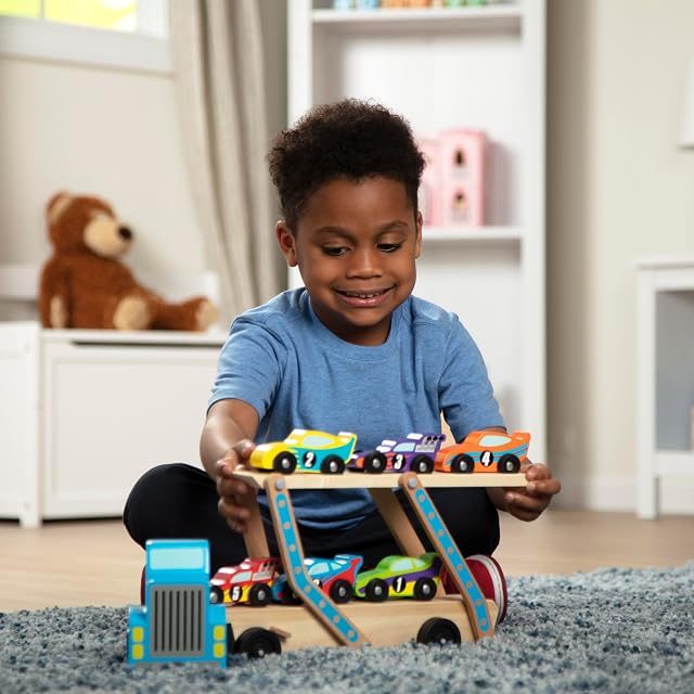 Foto 7 de 8 de Melissa & Doug Mega Remolque de Auto de Carreras, Juguete de Madera