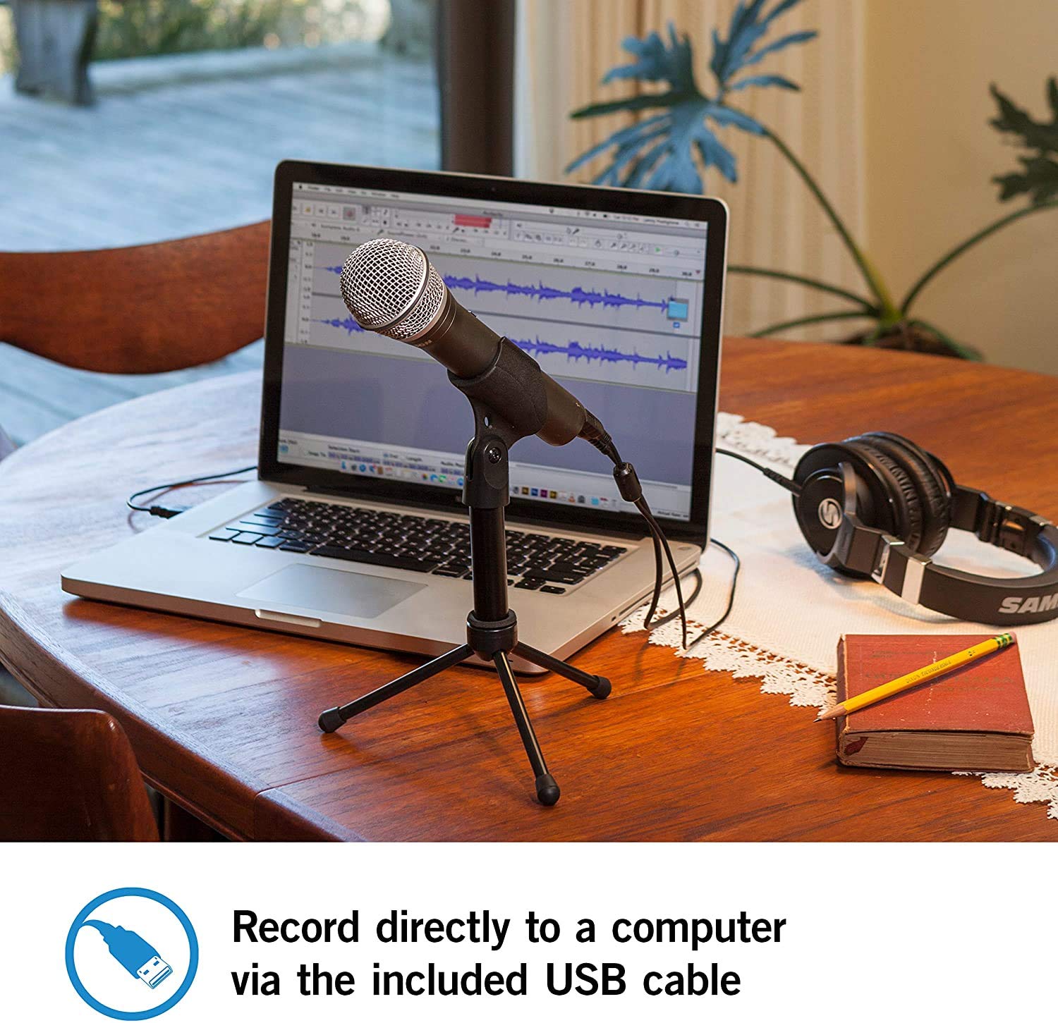 FYH Technologies Q2U Kit d'enregistrement et de baladodiffusion avec microphone dynamique USB/XLR avec clip pour micro, support de bureau, pare-brise et câbles Argenté