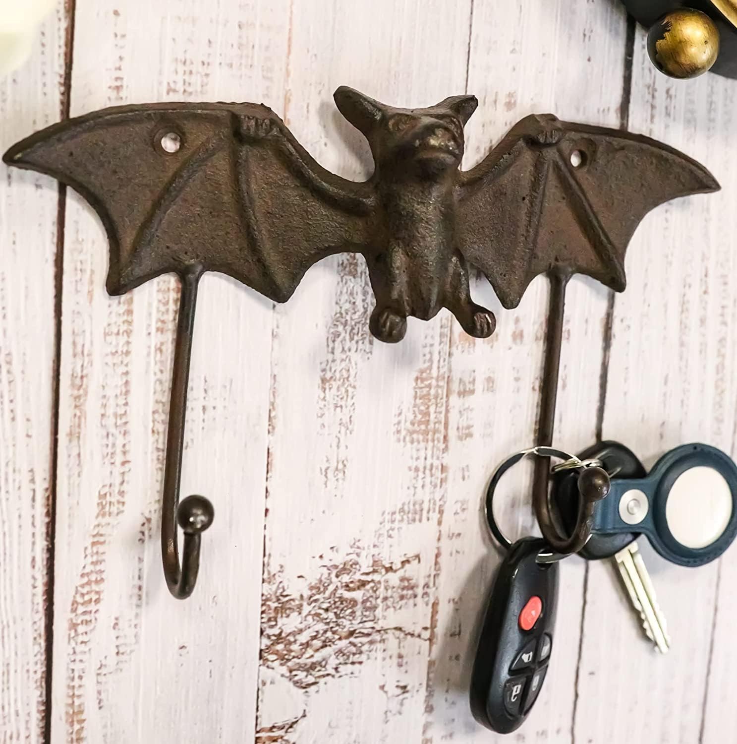 Ebros Gift Pack of 2 Cast Iron Rustic Vampire Dracula's Perch Flying Bat with Spread Out Wings 2-Pegs Wall Hook Wildlife Bats Themed Hanger Organizer Leashes Hat Keys Decor Hanging Sculpture Plaque