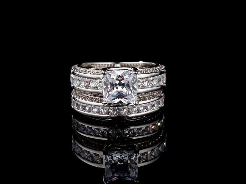 Amazon.com: Jeulia 2.85 Carat Sterling Silver Princess Cut Bridal