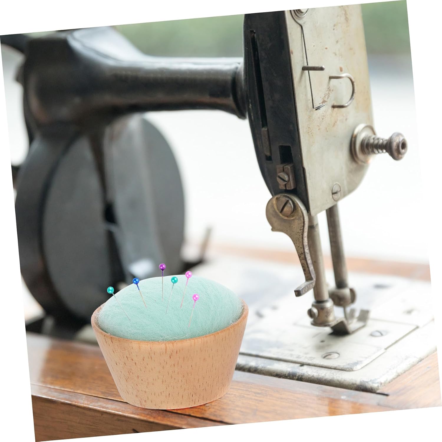 WEKAMOS 1Pc Portable Wool Pin Cushion Half Sewing Needle Holder Cute Ball Pincushion for Hand Sewing Compact and Versatile Sewing Supply for Needle Organization