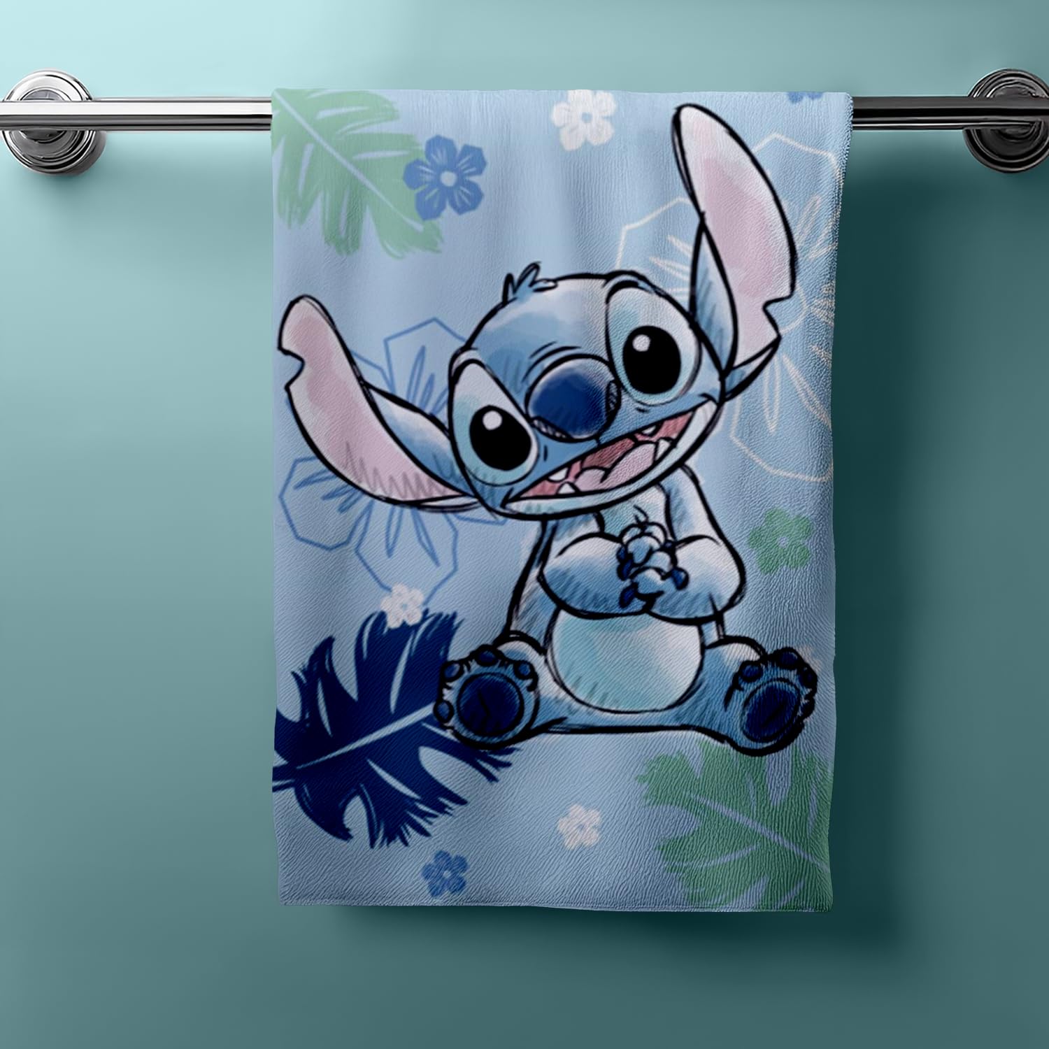 Jerry Fabrics Disney Lilo & Stitch "Ohana Blue" ręcznik plażowy i kąpielowy, duży, 70 × 140 cm, miękki i chłonny, 100% bawełna, frotte, ręcznik kąpielowy, basen i plażowy dla dzieci, żywe ściegi