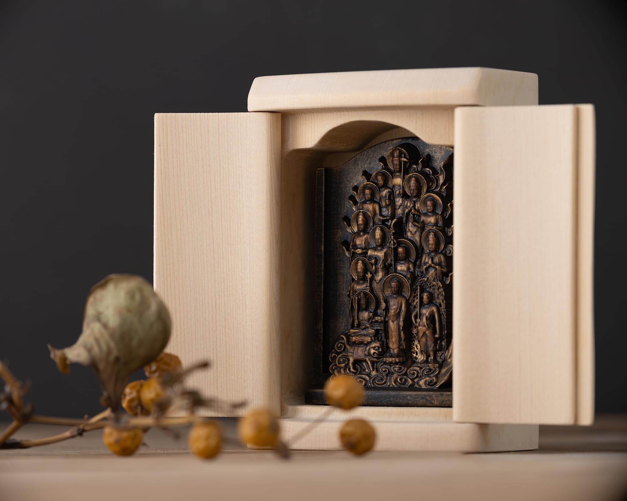 Amazon｜《五徳山 水澤寺 開眼供養済み》是空 十三仏 厨子入りの仏像