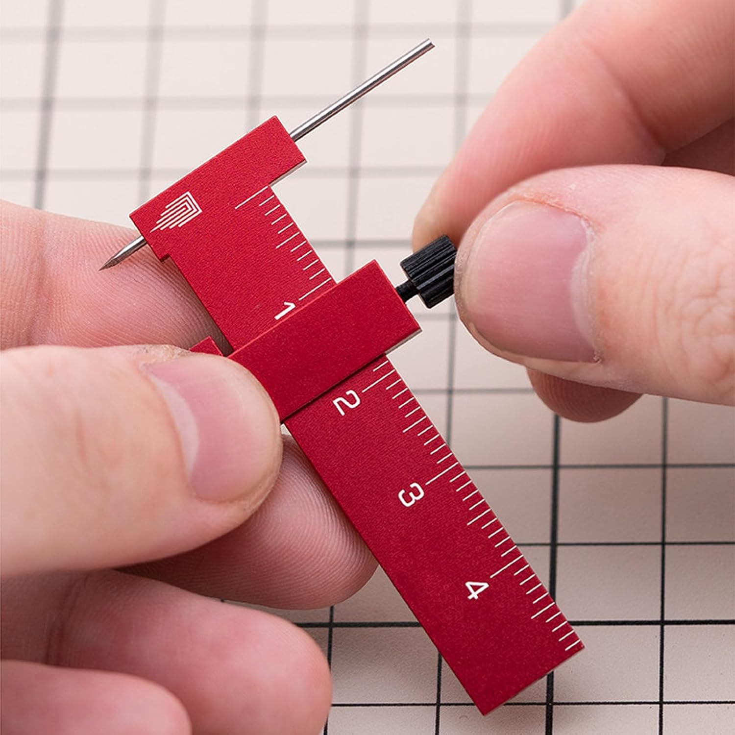 Hilitand Equidistant Parallel Scriber, Sturdy Aluminium Alloy with Tool Steel Engraving Needle for Gundam Model Building, Adjustable T Square Marking Ruler (Red)