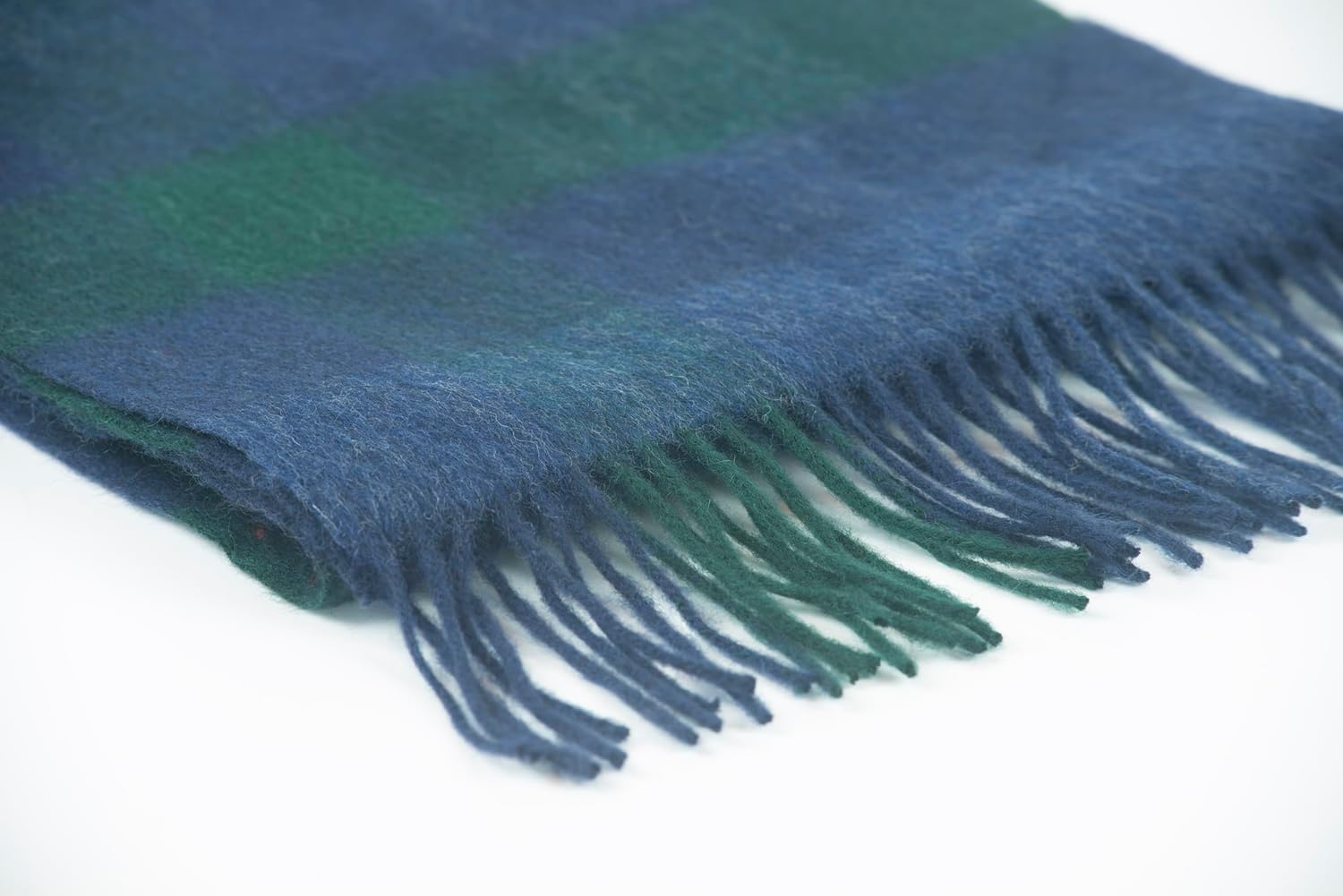 REALITY&FANTASY Cashmere and 100% soft Lambs Wool Plaid Tartan Winter Scarf for Men and Women