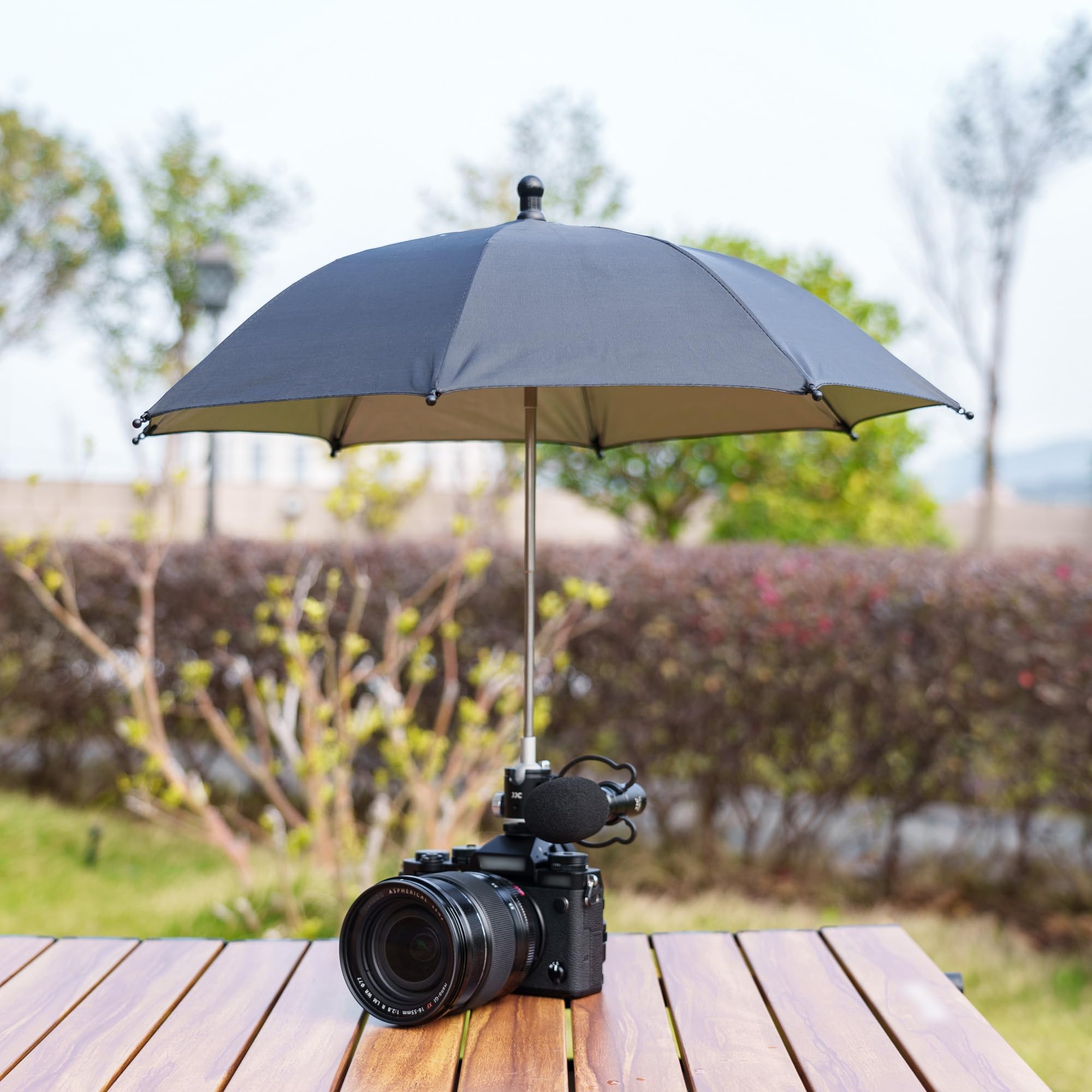 Ombrello per fotocamera con rotazione a 360° testa a sfera e scarpa fredda laterale, ombrello fotografico portatile resistente alle intemperie protegge la videocamera da pioggia, neve, luce solare