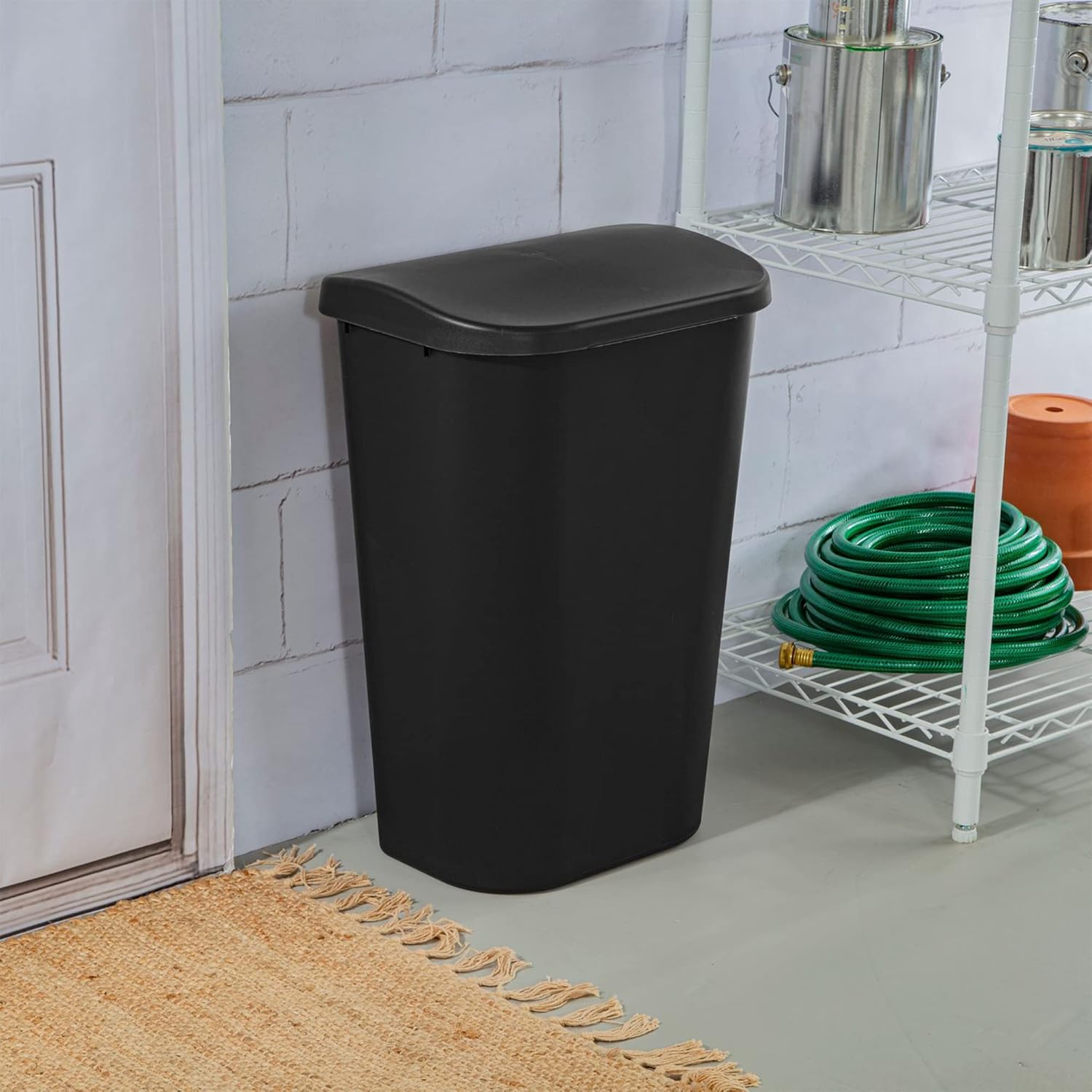 Sterilite Wastebasket SWINGTOP BLK 11 G 10759006