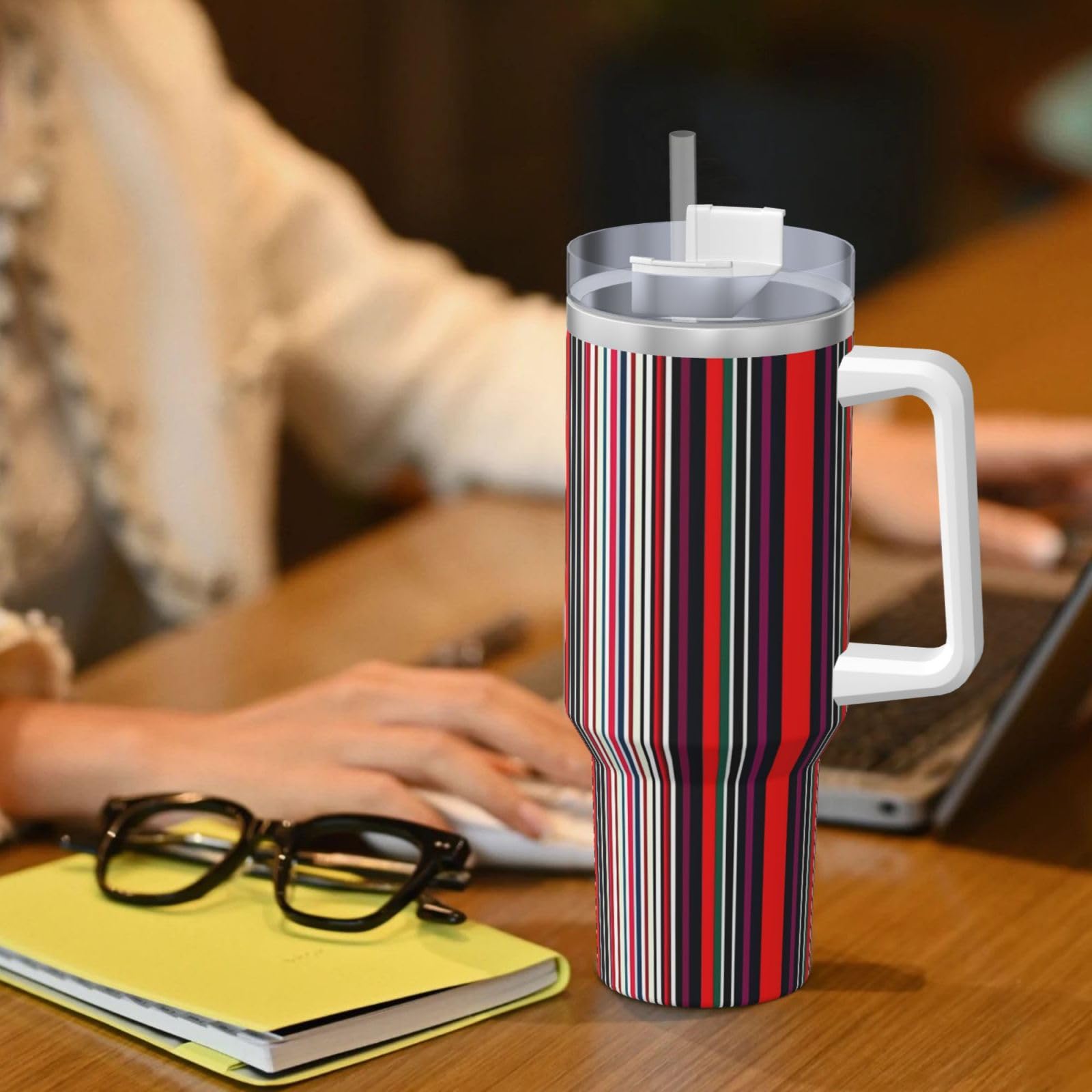 Colored Stripes Wasserflasche mit Henkel und Strohhalm-Deckel, Edelstahl, doppelwandig, isoliert, 1,2 l