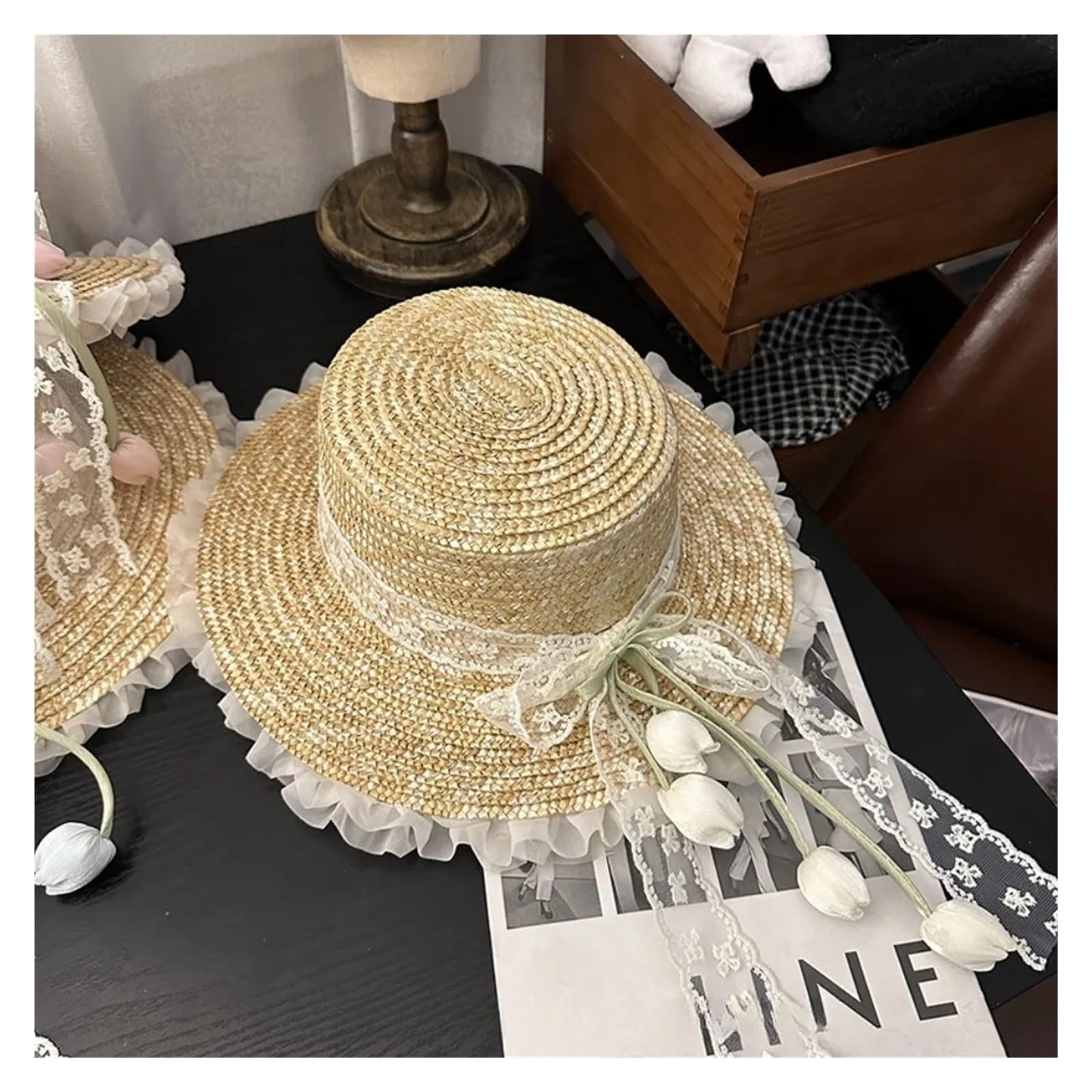 Sombrero de paja con flor lazo, ala ancha for excursiones al aire libre en la playa primavera y verano