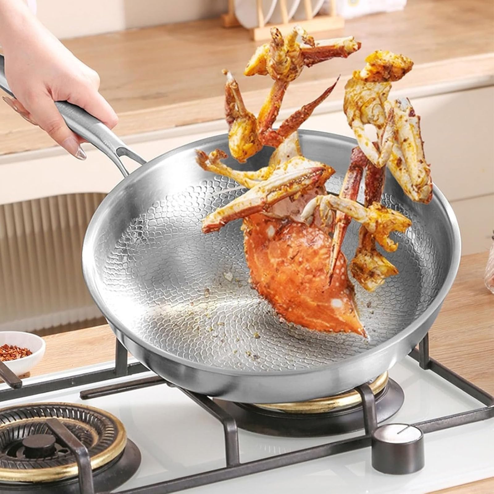 Mireve Sarten Acero 304, Mireve Sarten Titanio Puro, Sartén De Titanio Martillado, Resistente, Antiadherente, Apta Para Lavavajillas, Incluye Tapa Y Compatible Con Todas Las Placas (Sin Tapa, 22cm)
