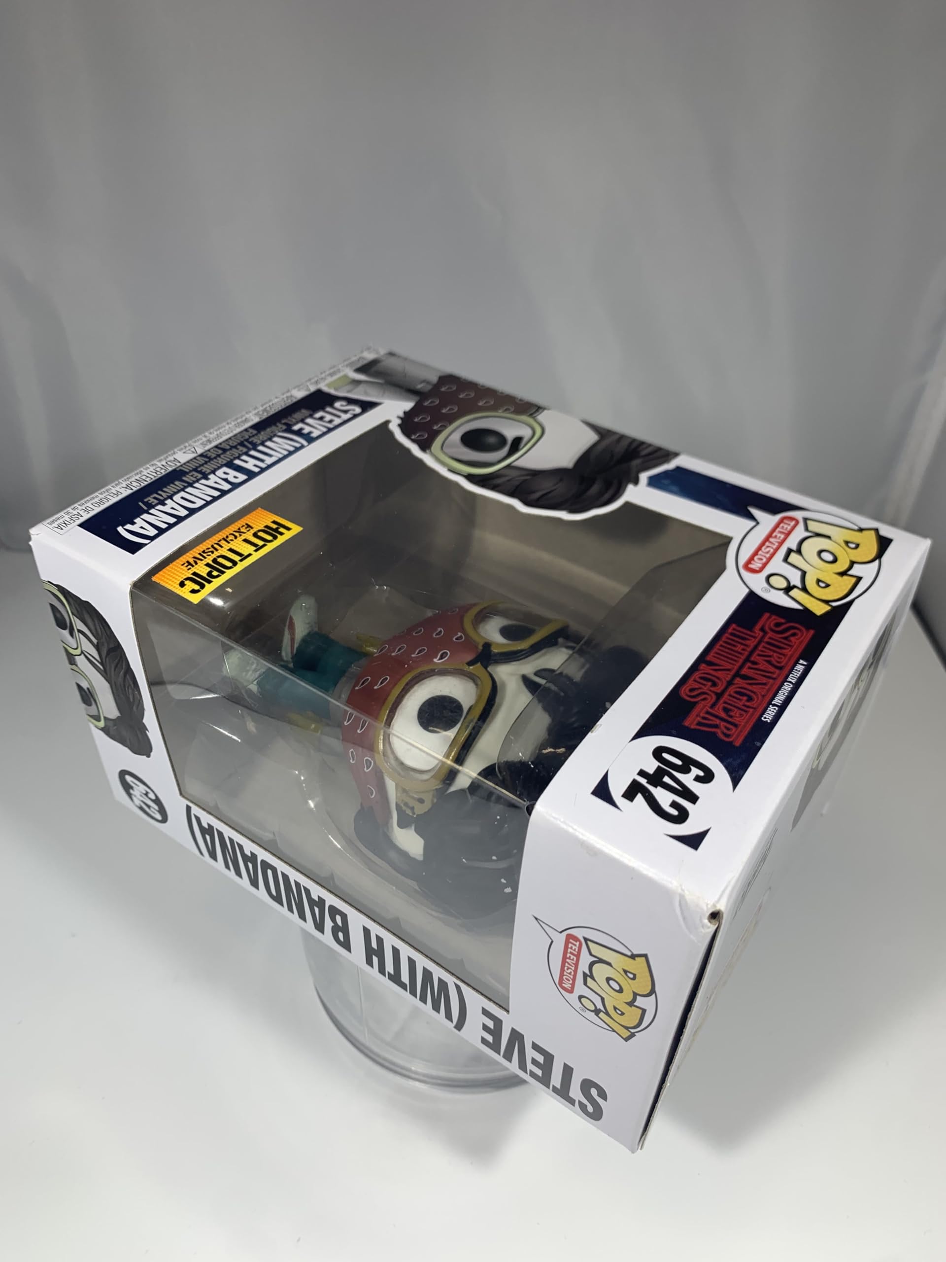 Amazon.com: Funko Pop! Stranger Things #642 Steve with Bandana