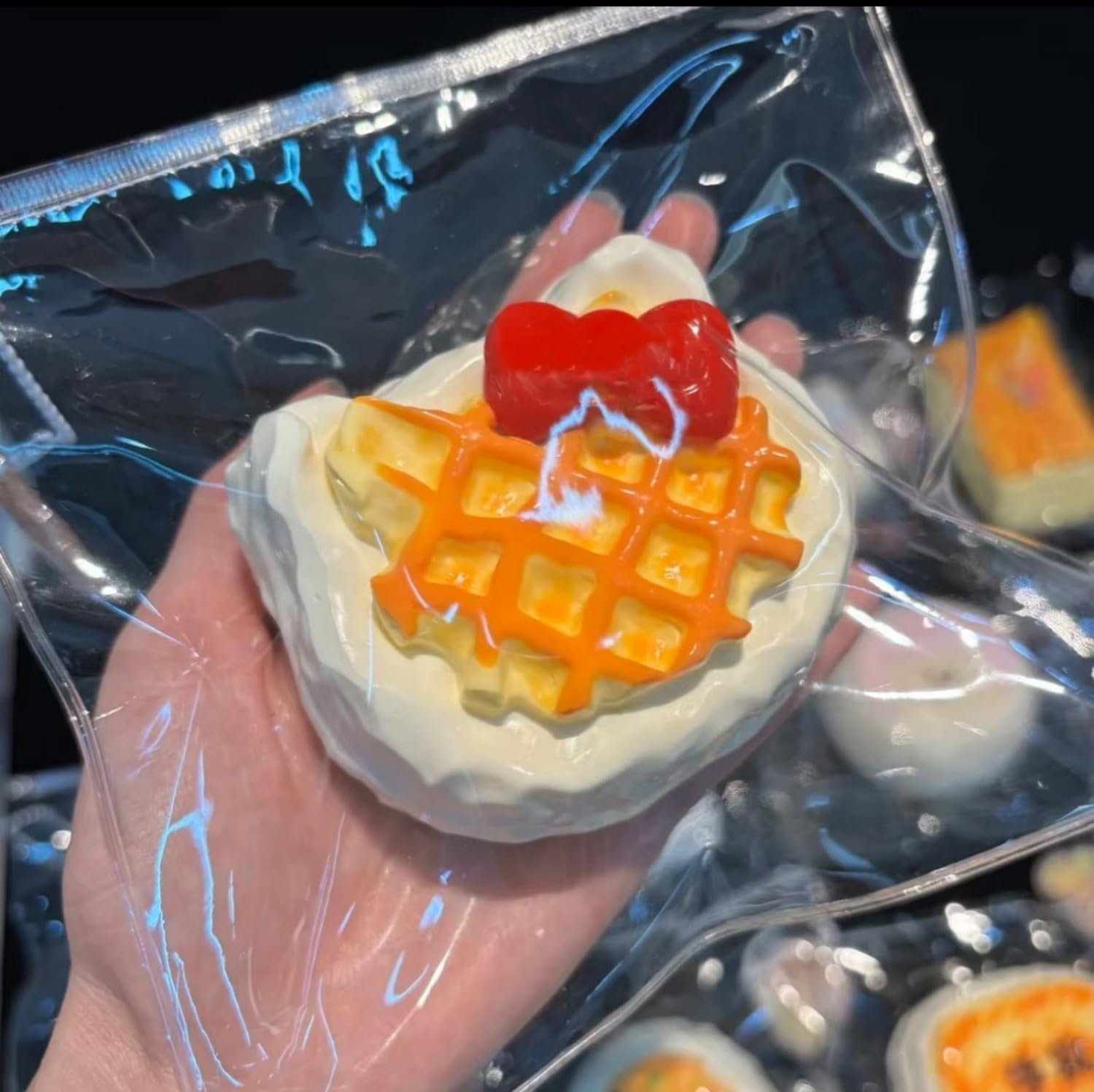 ぷにぷに 水感スクイーズ もちもち 柔らかい ストレス解消グッズ 減圧グッズ 低反発 握って ストレス発散 触感いい 大人 誕生日 新年 クリスマス プレゼント ギフト(ワッフル型)