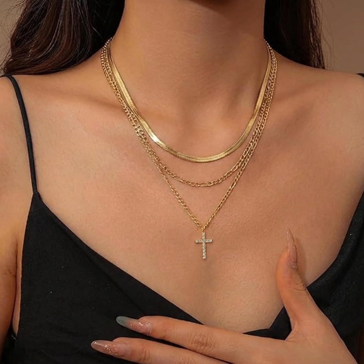 Fashionable lady's 18K gold plated necklace, a gold layered necklace with simple and luxurious design. Non tarnish gold necklace suitable for daily wear, a gift for ladies by stacking necklaces. - Image 4