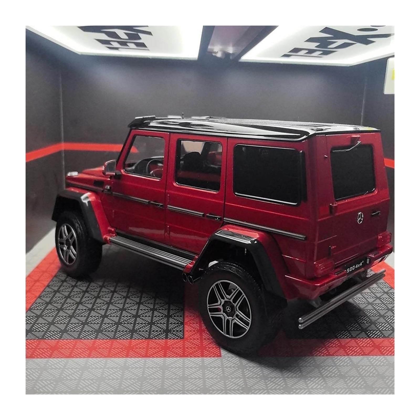 Auto In Miniatura 1 18 Per Mercedes-Benz G500 4 * 4 Spring Festival Special Edition Simulazione Modello Di Auto In Lega Pressofusa Hobby Static Display