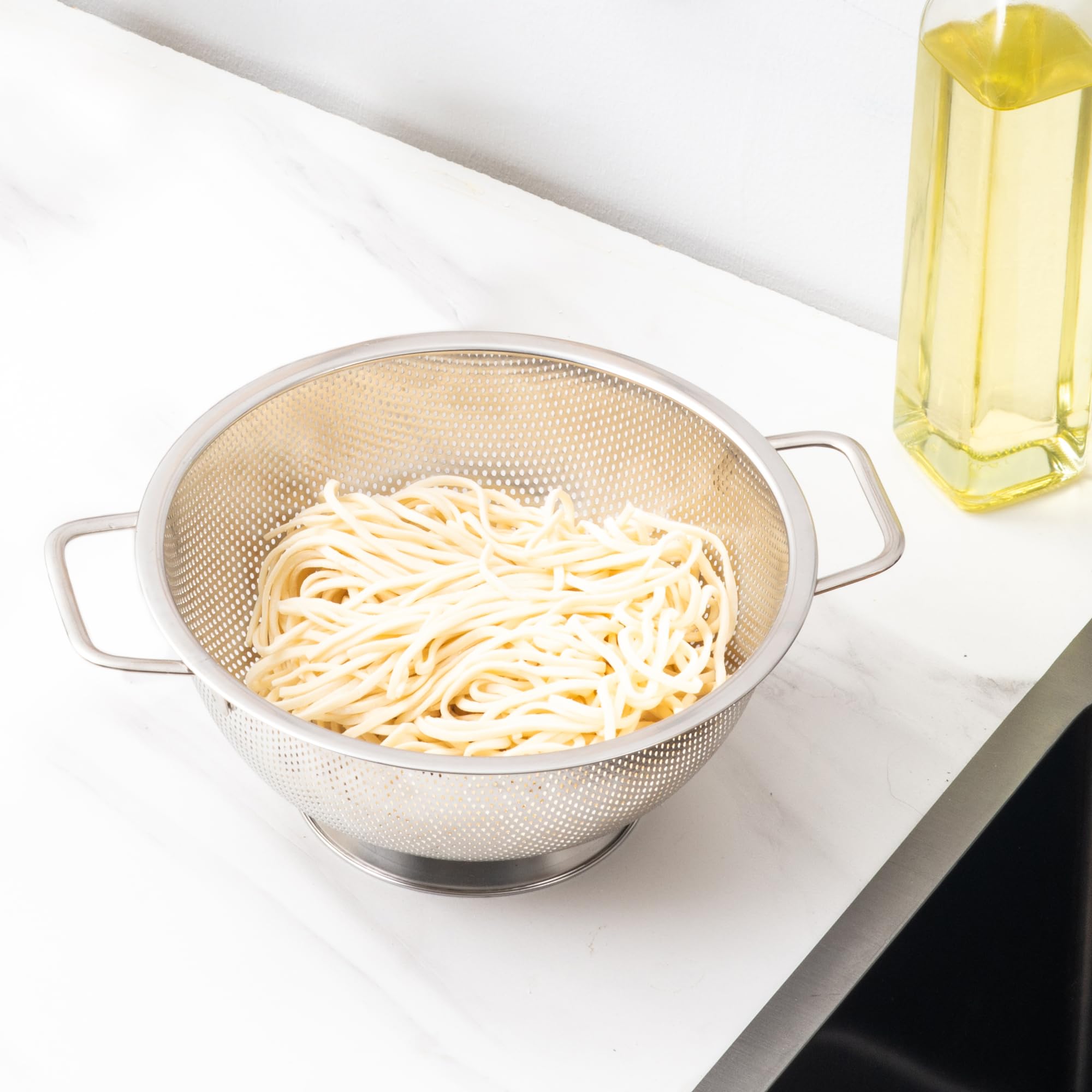 YC Kitchen Colapasta in Acciaio inox, Scolapasta da Cucina in Acciaio inox con Manici, Colino,Lavabile in Lavastoviglie,28,5cm