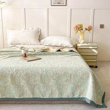 Queen Full Size Quilted Quilt, Lightweight Quilted Quilt Contrast Color Embroidery Design Comforter - Portable Towel Blanket for Car Bed Office Travel NapB,200 * 230cm/79 * 91"