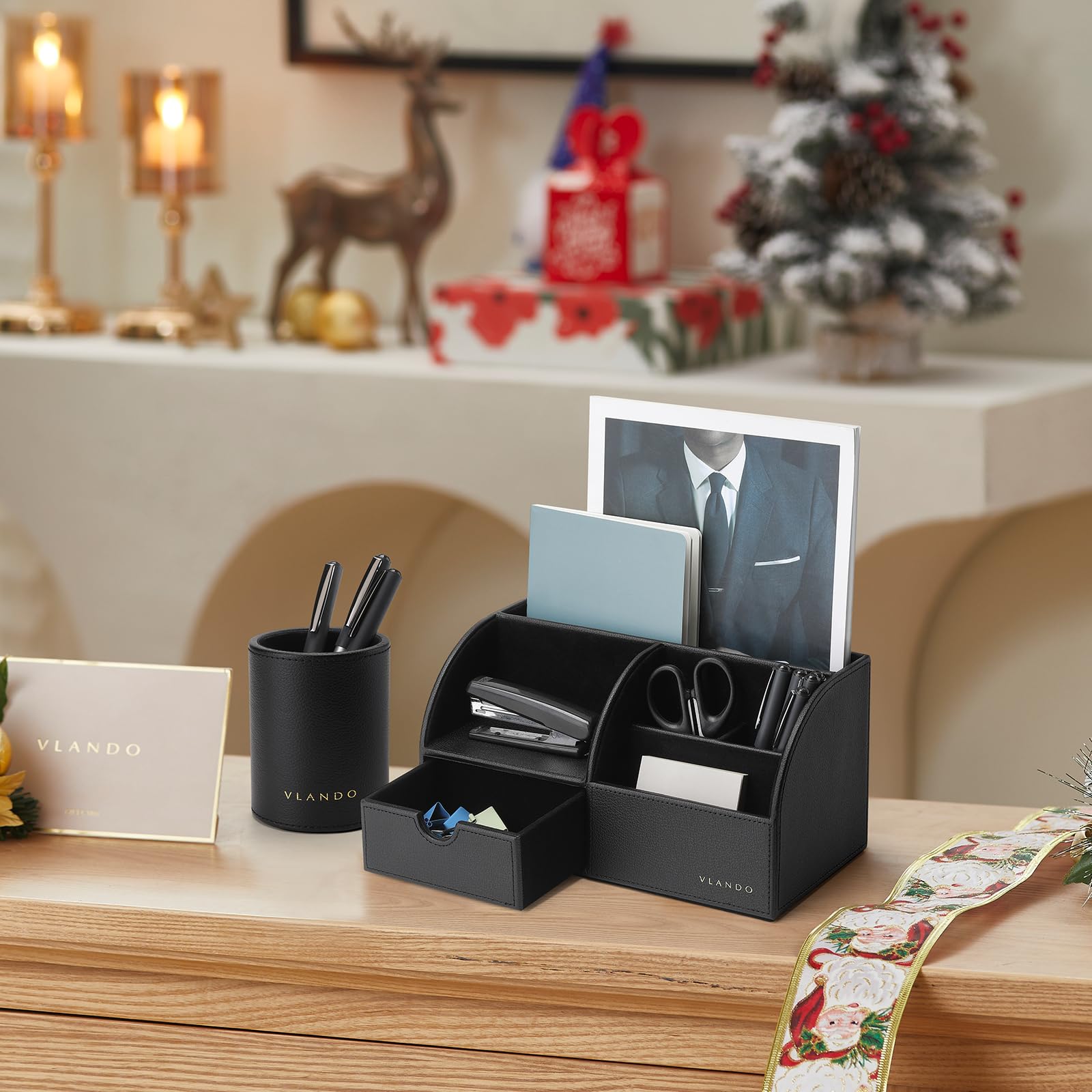 Vlando Multifunzionale Portaoggetti da scrivania,Organizzatore di cancelleria, Portapenne da Scrivania, Organizer da scrivania, Portaoggetti da ufficio in Pelle PU (Nero) | Regalo per marito o papà, in pelle PU, organizer da scrivania per tablet, PC, tele