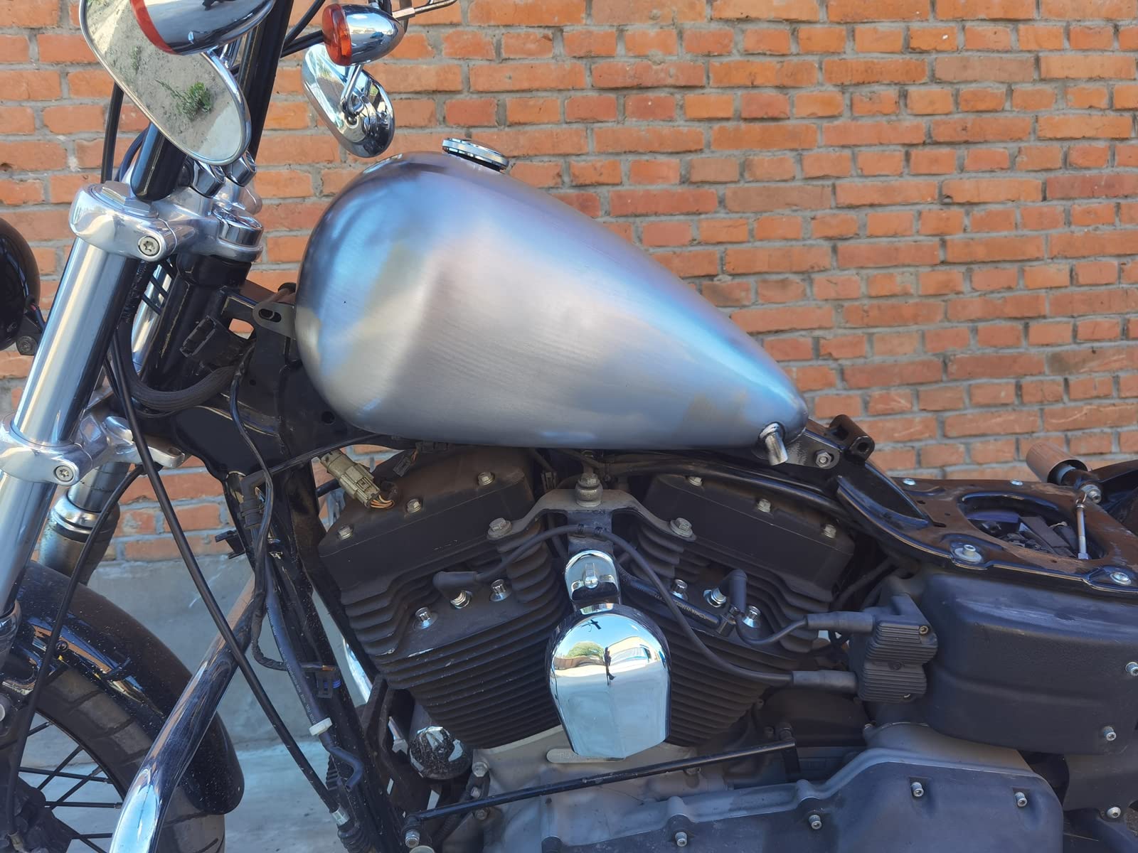 Motocykl 14L Srebrny Zbiornik Paliwa Benzyny Gazu Ręcznie Dla Harley Dyna 1999-2003