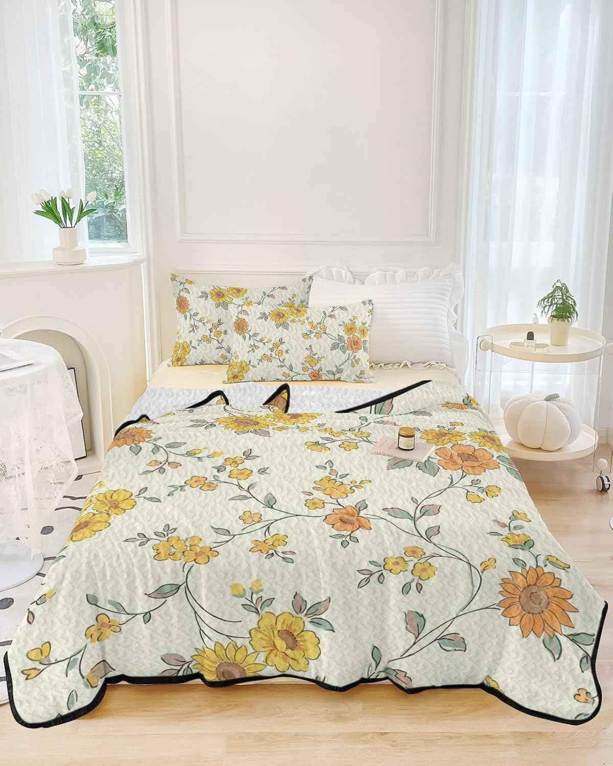 King Size Quilt Set, Orange Yellow Flowers Wild Vines Lightweight Bedspread Coverlet Set Soft Microfiber Summer Quilt with 2 Pillow Shams, Watercolor Floral 3 Piece Comforter Bedding Set