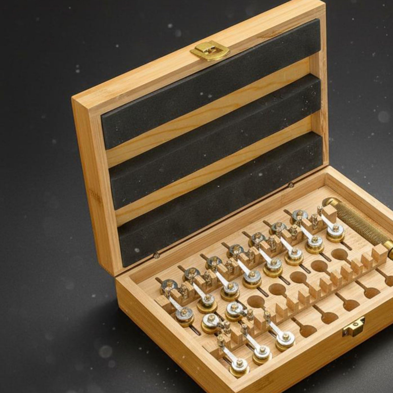 Kit Orologiaio Strumento Riparazione Set Bobinatore Molla Box Legno Metallo Solido Inserto Protettivo Adatto per Assemblaggio Orologi Manutenzione Postazione Lavoro