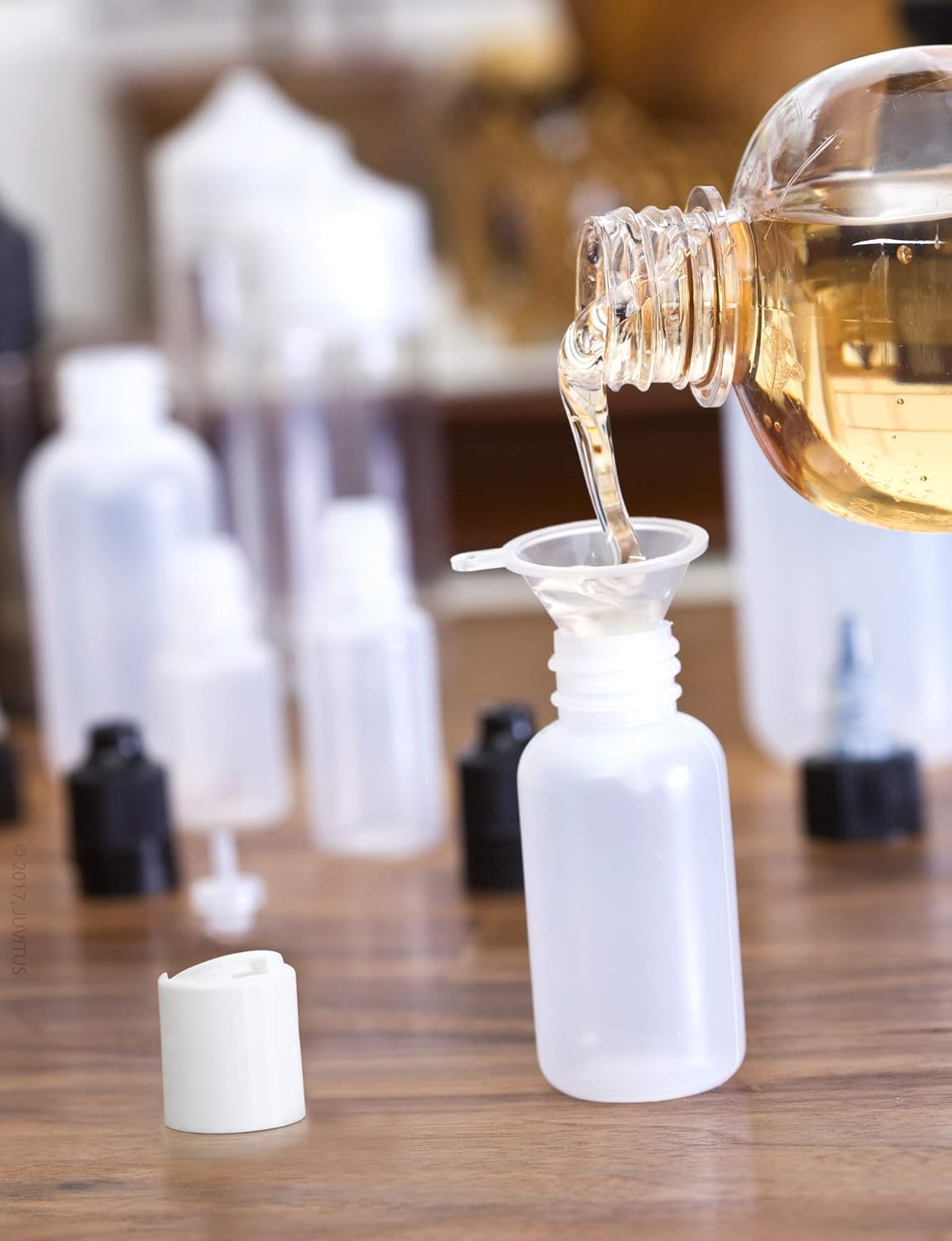 JUVITUS 1 oz/ 30 ml Clear Natural Squeeze LDPE Plastic Bottle with White Disc Cap (24 pack) + Funnel