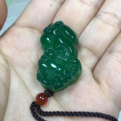N/O Natural Green Chalcedony Agate PiXiu Pendant Lucky Necklace