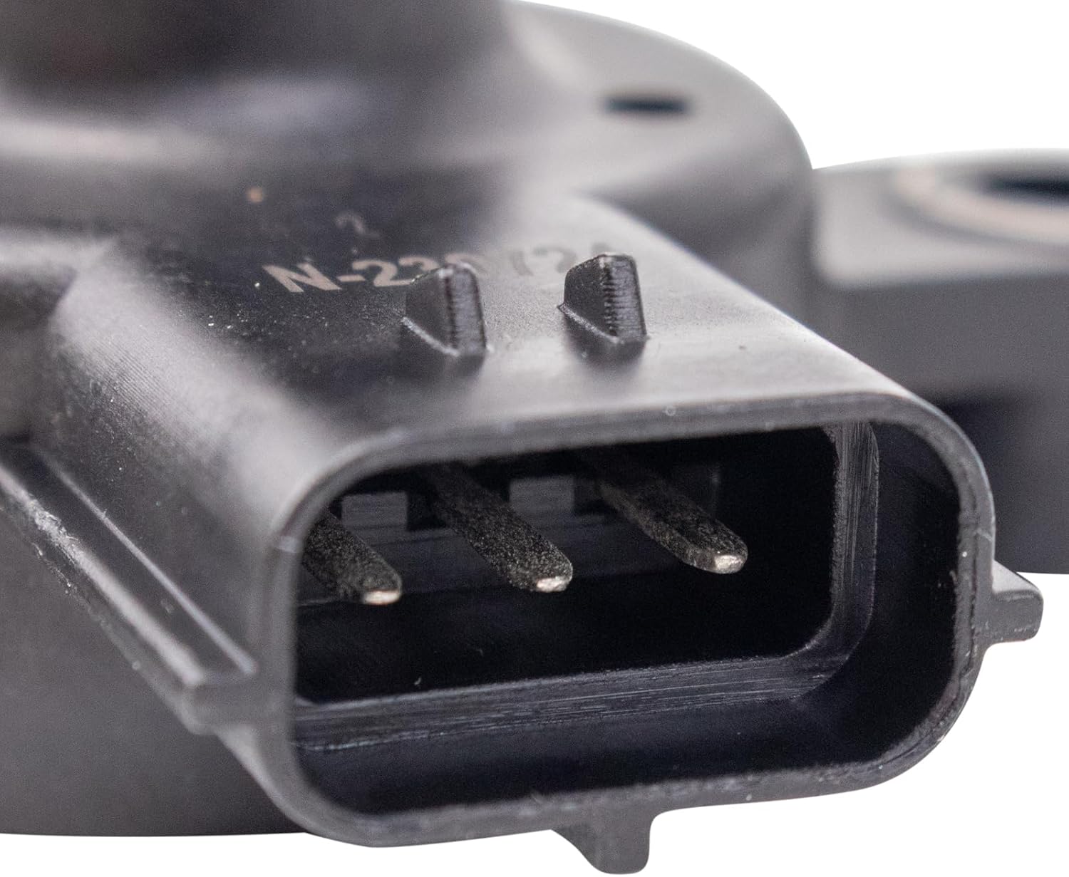 TRQ Front Ride Leveling Height Sensor Compatible with 1997-2002 Land Rover Range Rover