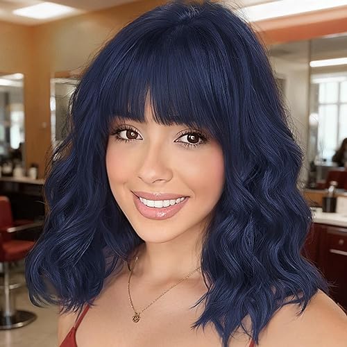 Miniatura 15 de Nnzes Melena ondulada corta con flequillo para mujer, longitud hasta el hombro, estilo Bob rizado, pelucas sintéticas encantadoras con cabello negro