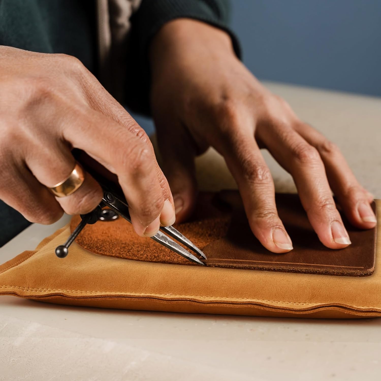 MorningRo 10 Metal Stamping Sand Bag Tool Square Leather Sandbag Cushion Stitched Jewelry Sand Bag for Jewelry Metal Stamping Dapping Chasing Hammering Engraving and Wire Forming