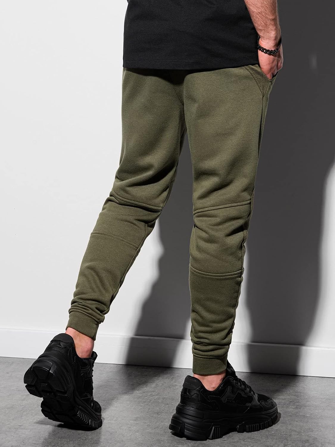 Pantalón de chándal de pernera recta de tricot en negro de ASOS DESIGN -  GLAMI.es