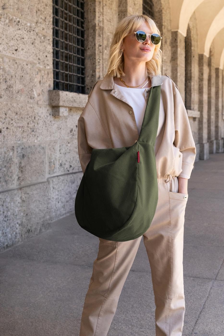 reisenthel moon bag cord dark matcha - Praktische Umhängetasche – Bild 9