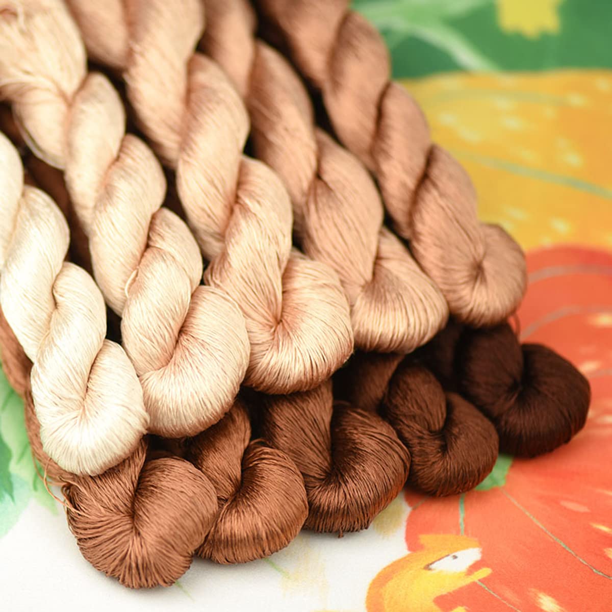 MINGGUXIUYI Natural 100% Silk Thread, Handmade Embroidery Thread, Silk Embroidery Thread 1100 Metres, 10 Colors (111) - Image 3