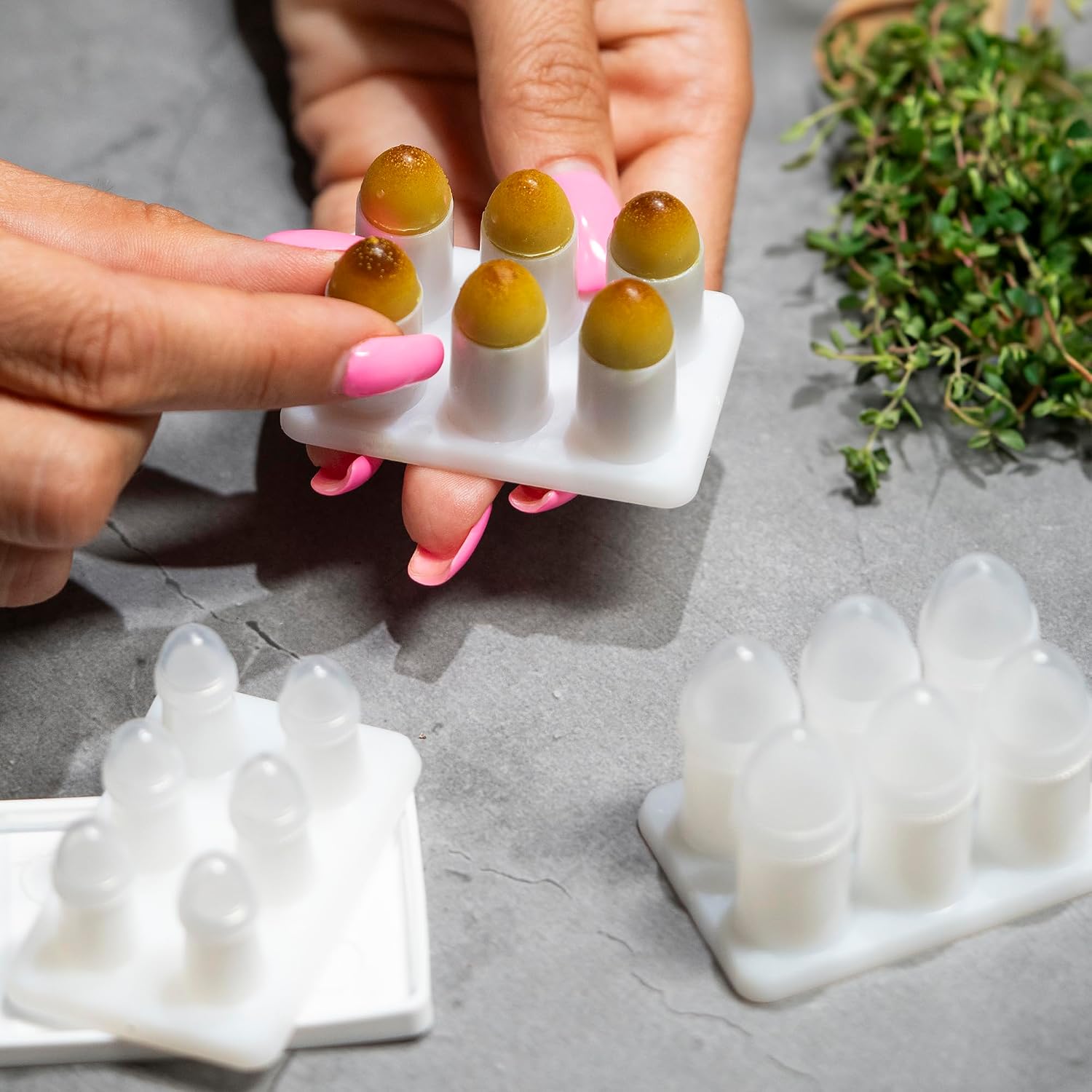 Suppository Molds Kit 2ML - Made in France, Reusable Suppositories Mold - Full Kit with 4 Trays, 1 Size (2ML)