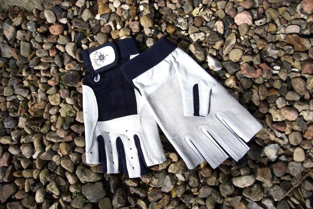 Segelhandschuhe Herren & Damen Leder – Premium Kurzfinger aus weichem Echtleder – Klassischer 5-Finger Cut für Segeln & Yacht – Atmungsaktiver Spandex-Rücken