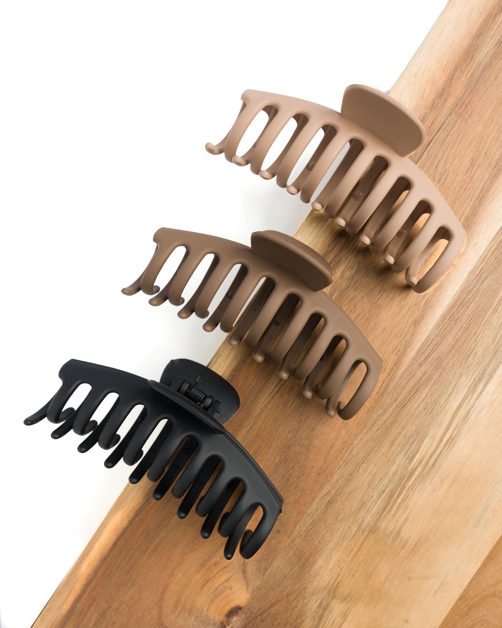 So Eco Essential Hair Clips, 3 Pack Neutral-Tone Matt Coated Claw Grips, Non-Slip & Lightweight - Image 3