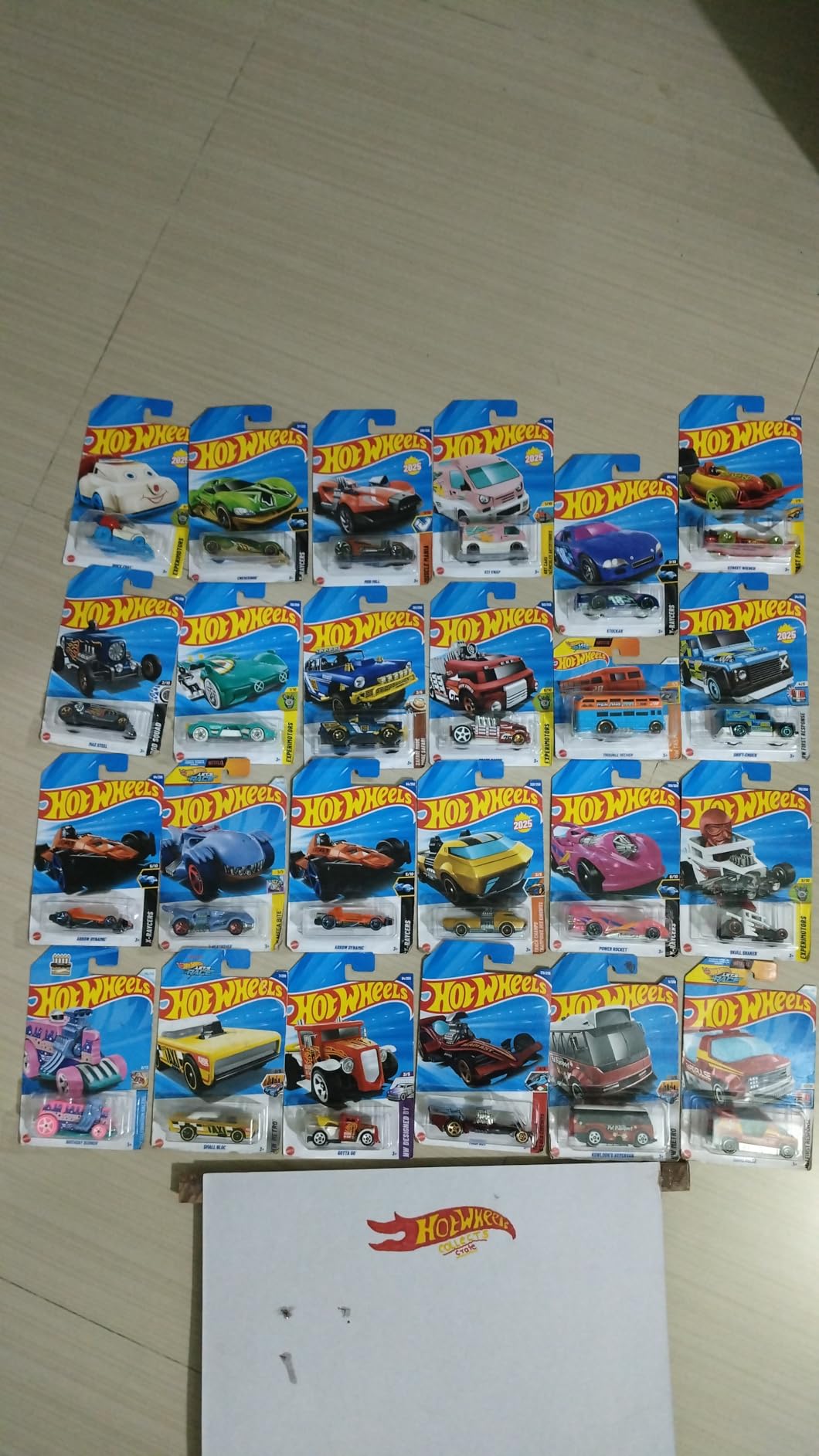 Hot Wheels 24Car Random Assortment Party Pack 20142017 Amazon.in