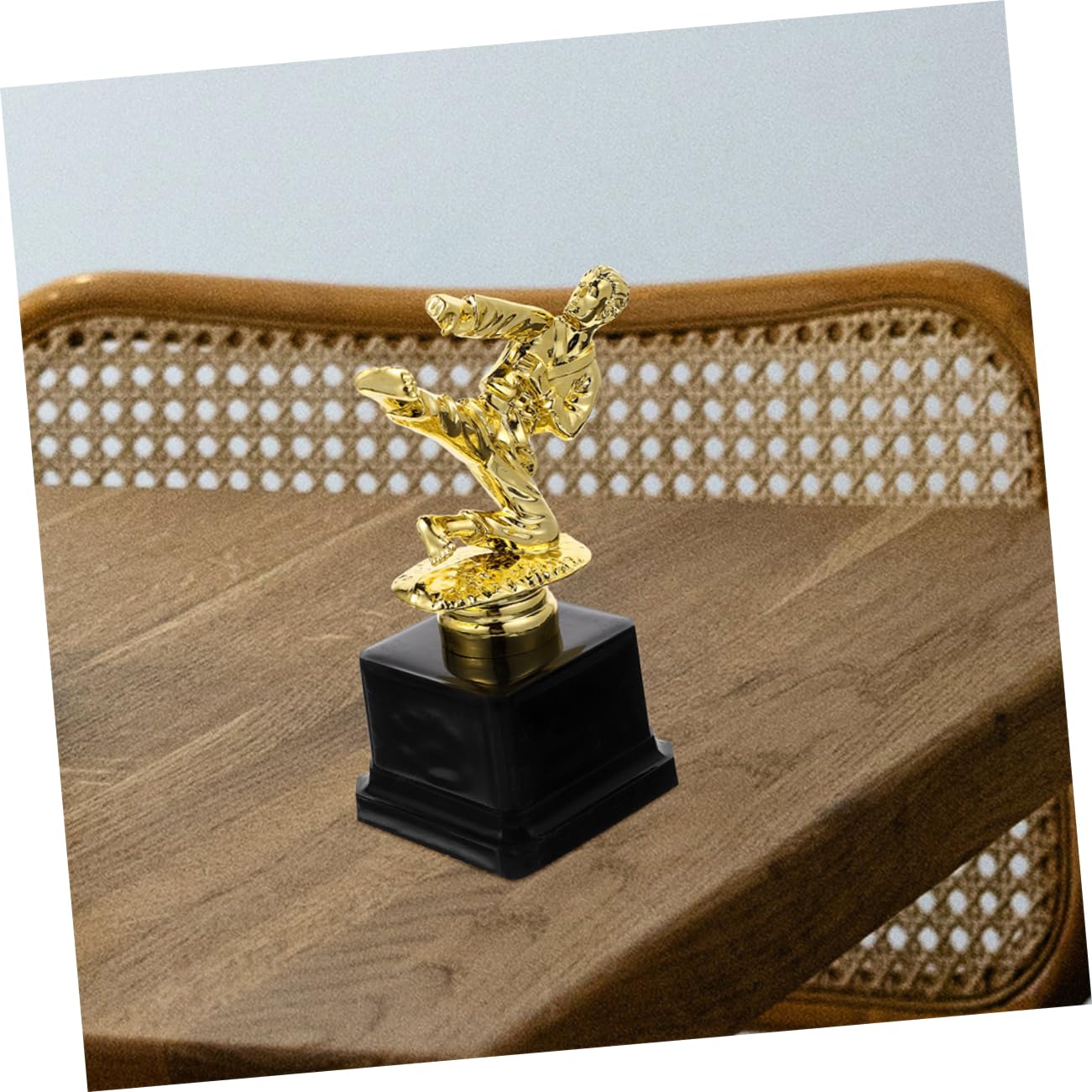 TOYANDONA 3 Stück Taekwondo Pokale aus Kunststoff, Goldene Siegerpokale